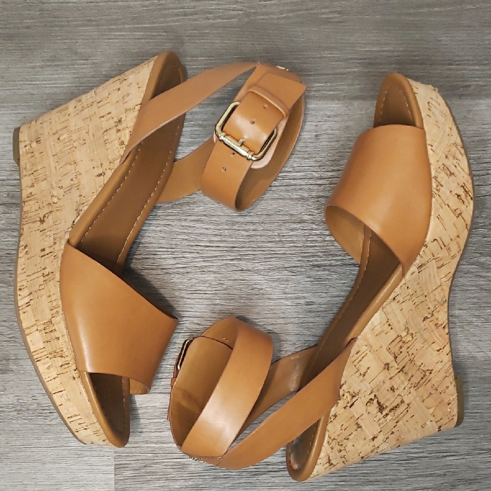 Tommy Hilfiger Tan Wedge Sandals - Picture 5 of 12
